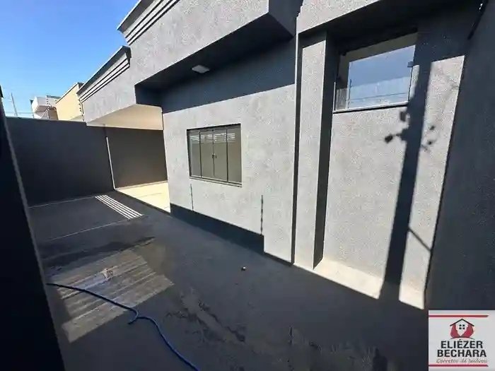 Casa com 3 quartos à venda, 92m² — foto 3 de 21