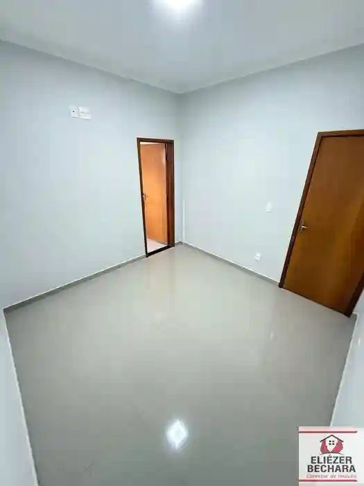 Casa com 2 quartos à venda, 70m² — foto 2 de 25