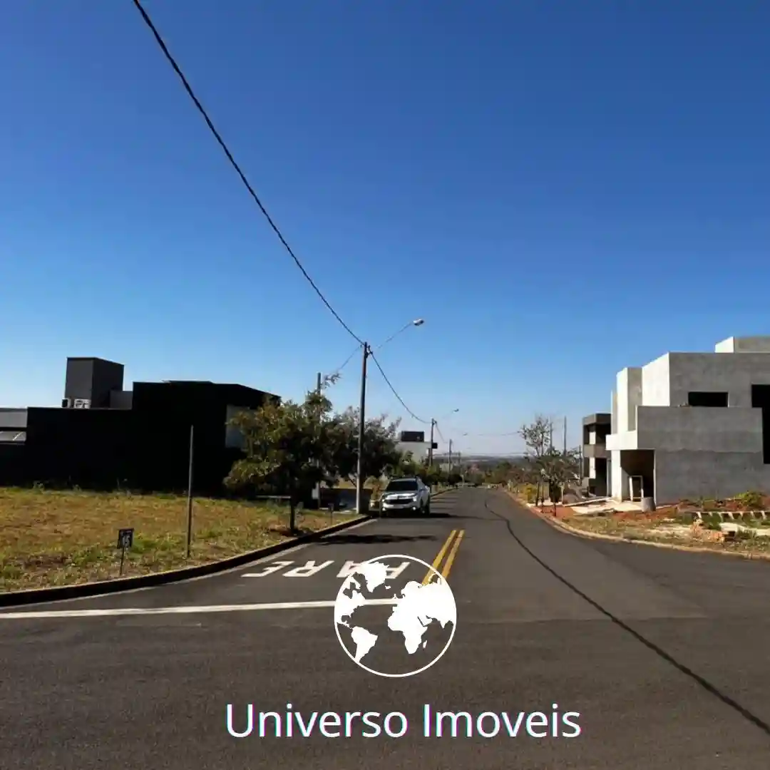 Terreno / Lote / Condomínio  à venda, 233m² — foto 3 de 4