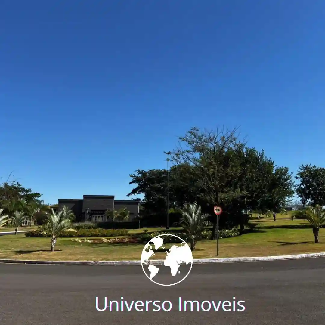 Terreno / Lote / Condomínio  à venda, 233m² — foto 4 de 4