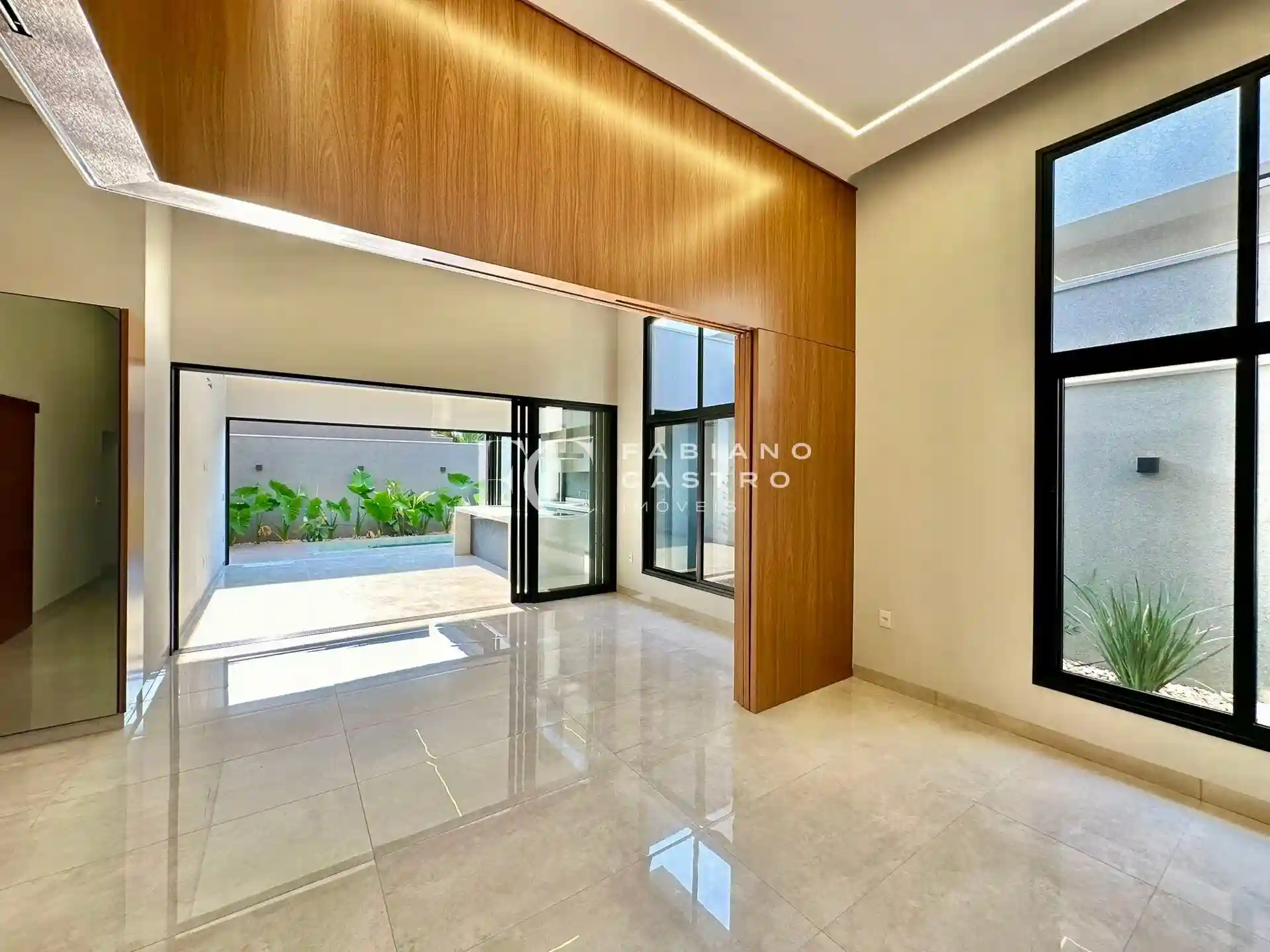 Casa de Condomínio com 3 quartos à venda, 210m² — foto 9 de 28