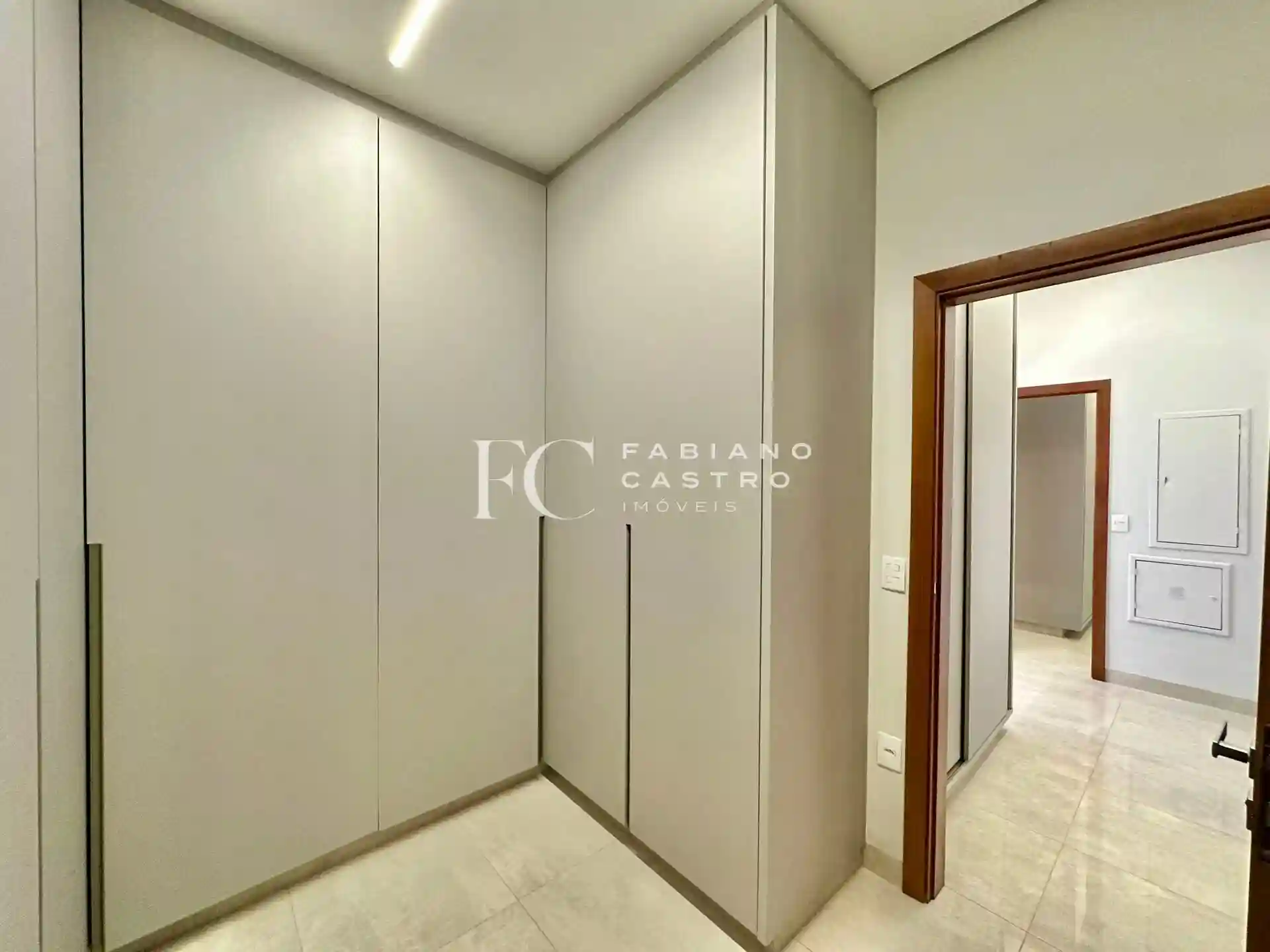 Casa de Condomínio com 3 quartos à venda, 210m² — foto 27 de 28