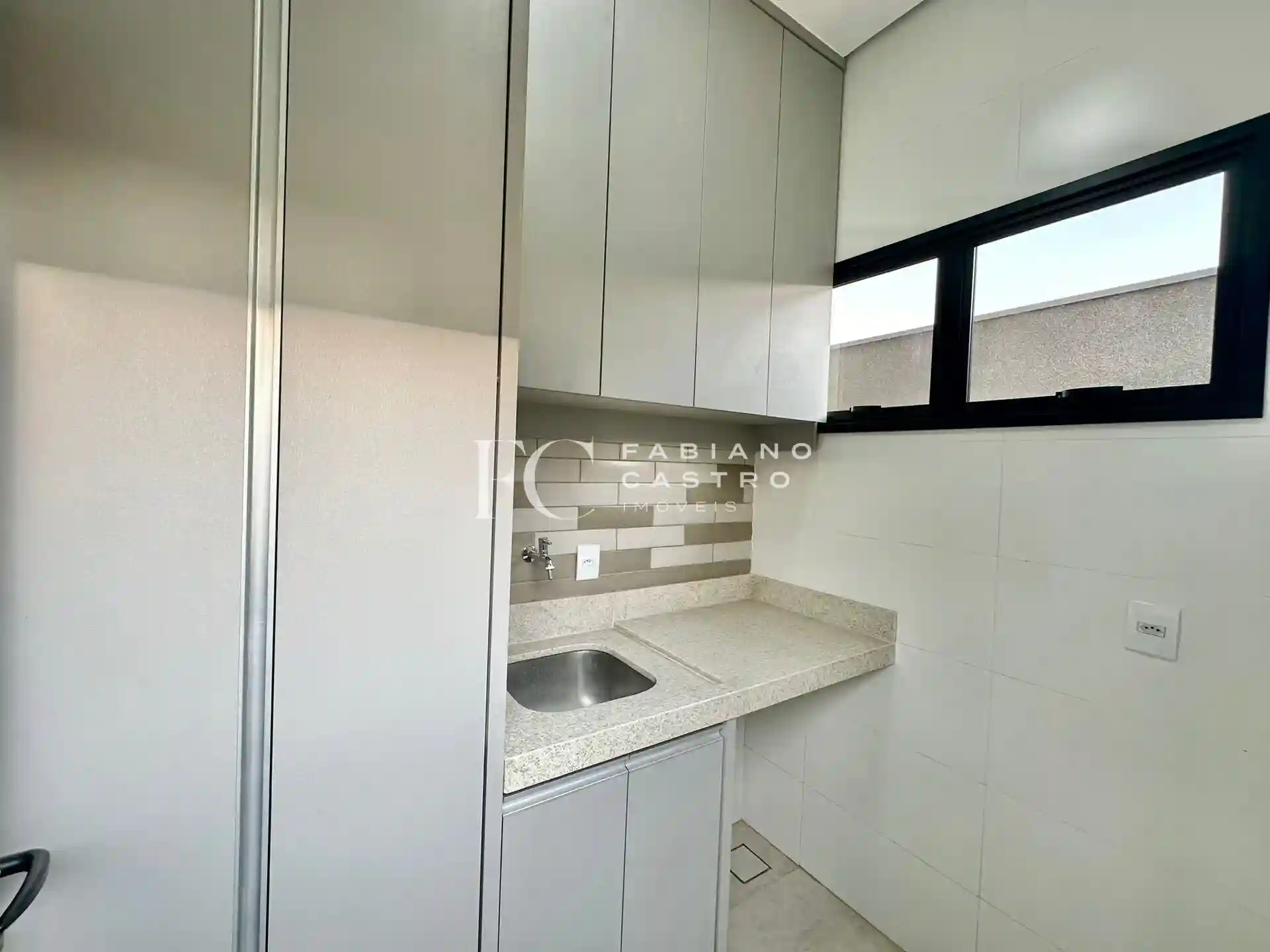 Casa de Condomínio com 3 quartos à venda, 210m² — foto 28 de 28