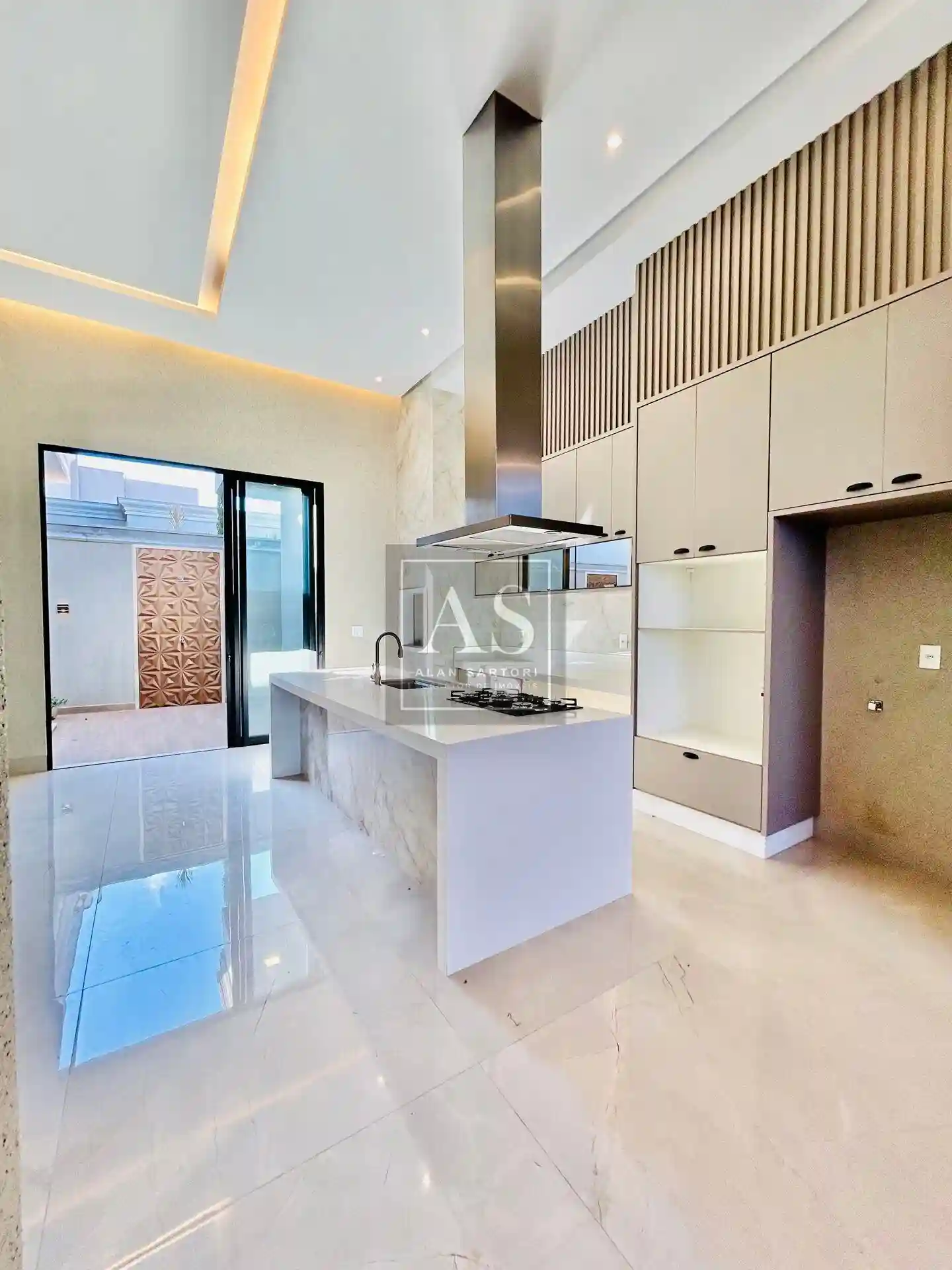 Casa de Condomínio com 3 quartos à venda, 226m² — foto 18 de 40