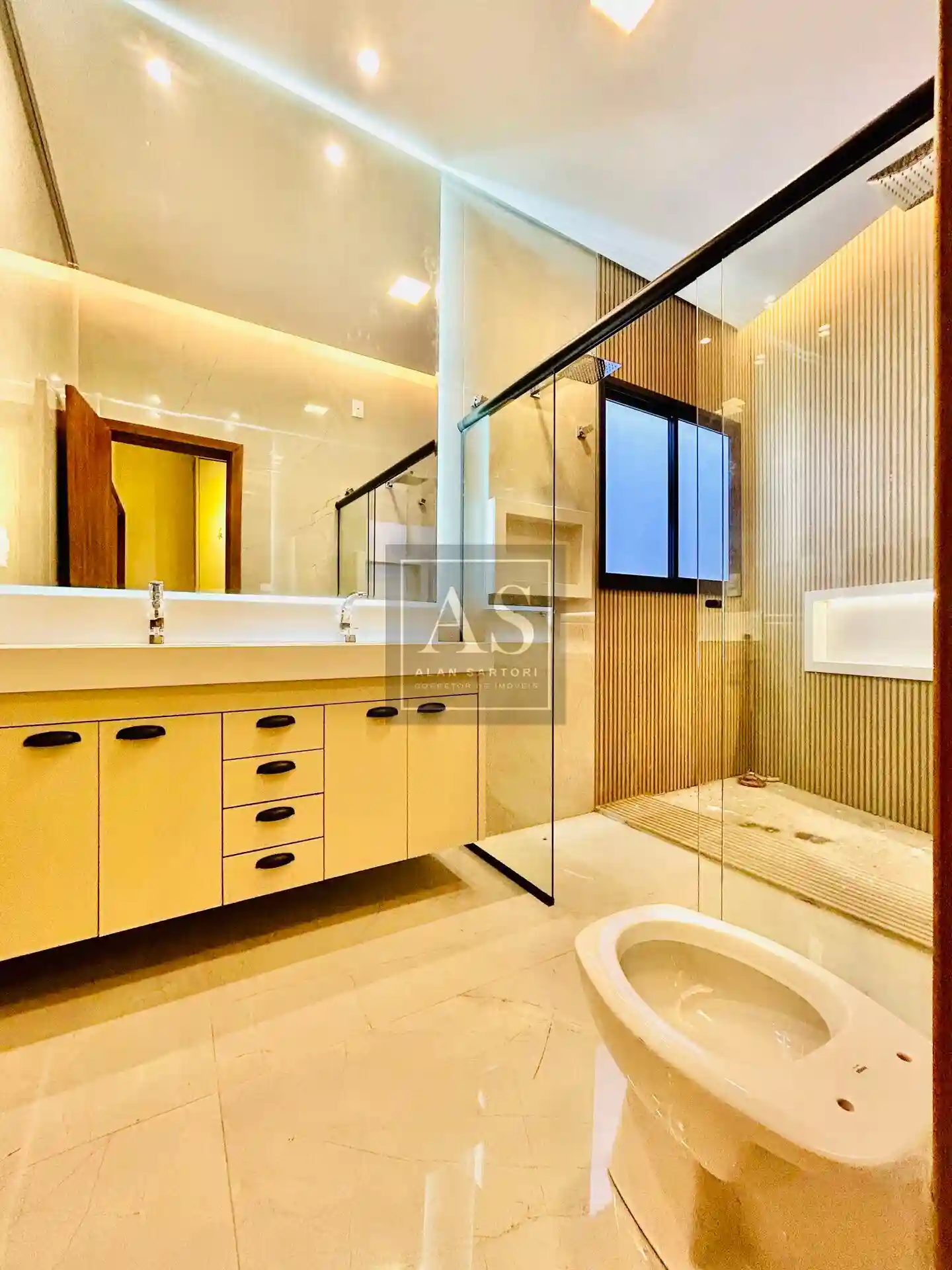 Casa de Condomínio com 3 quartos à venda, 226m² — foto 33 de 40