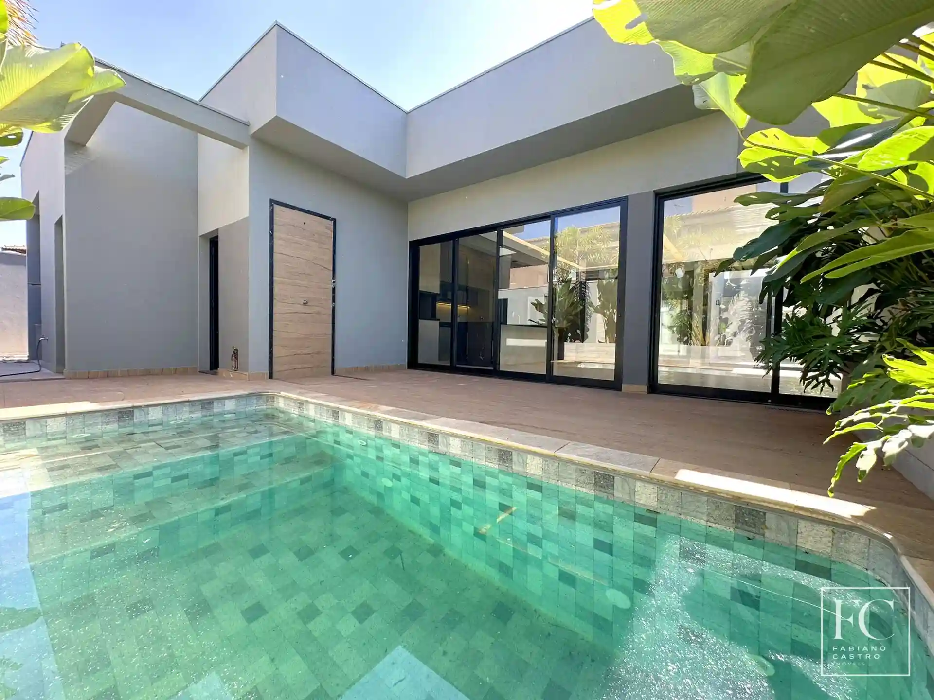 Casa de Condomínio com 4 quartos à venda, 275m² — foto 12 de 24