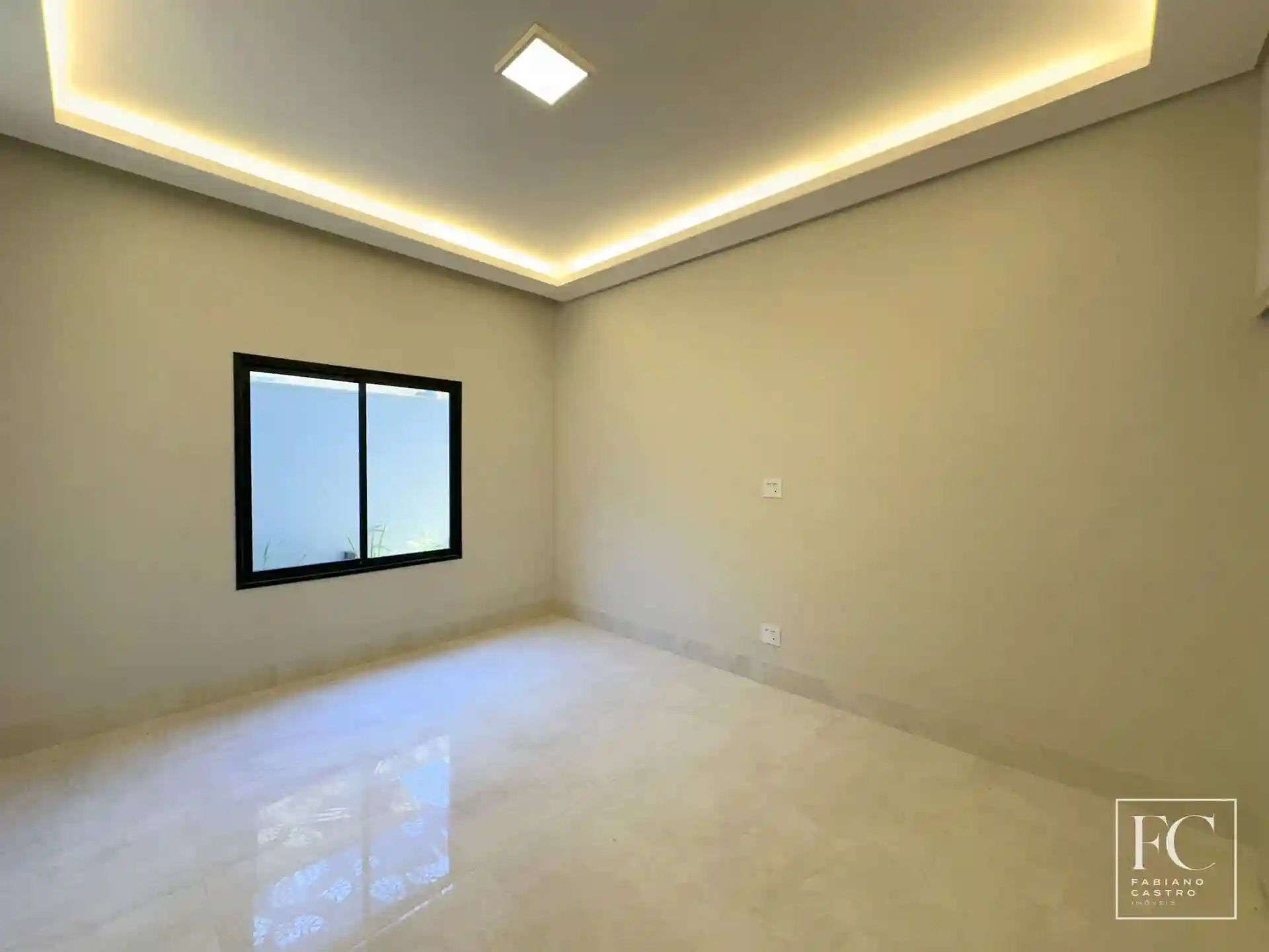 Casa de Condomínio com 4 quartos à venda, 275m² — foto 4 de 24