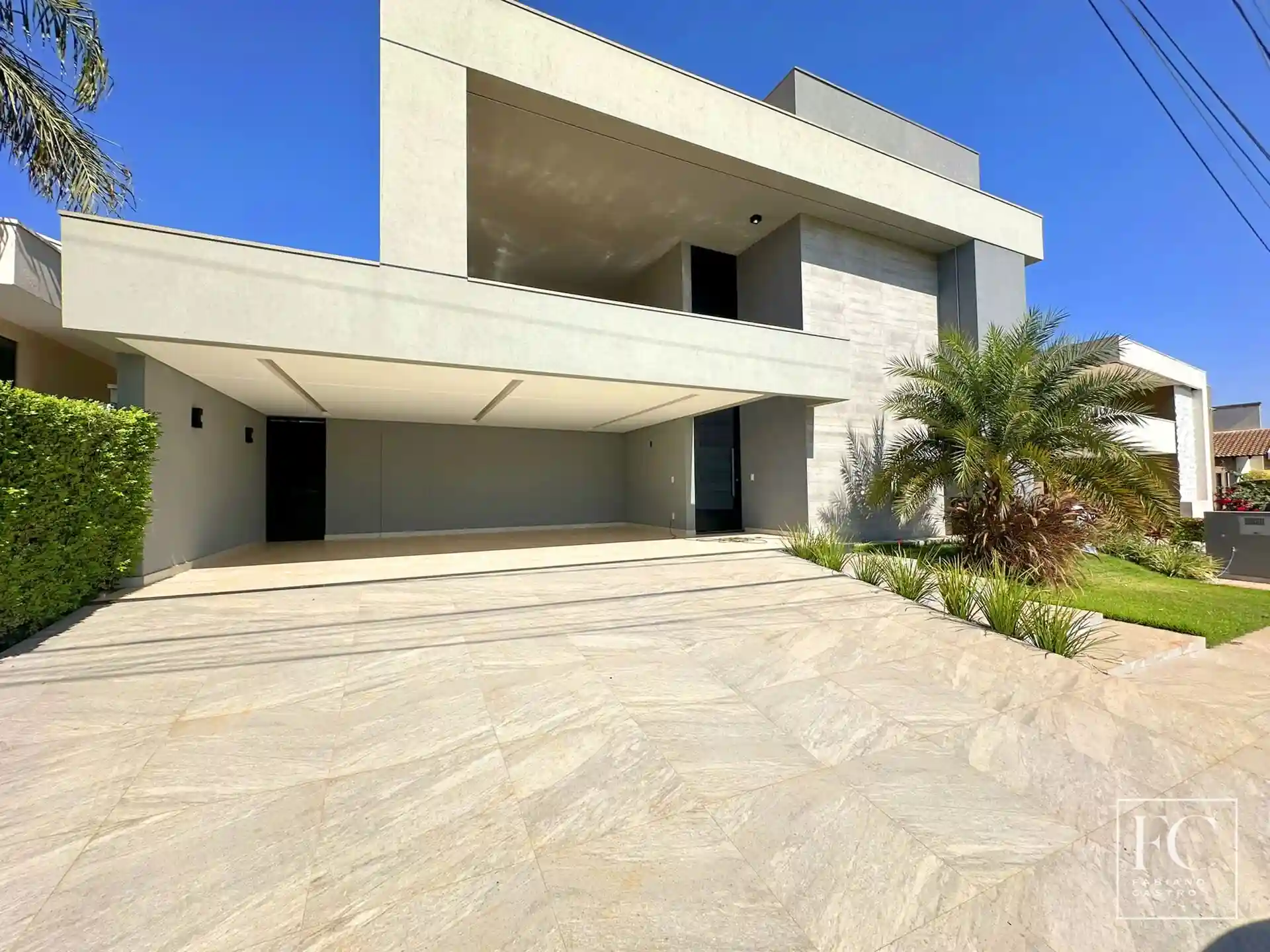Casa de Condomínio com 4 quartos à venda, 275m² — foto 1 de 24