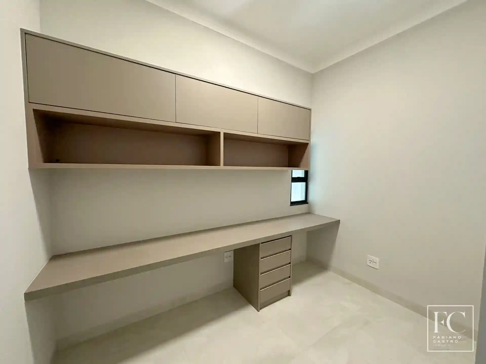 Casa de Condomínio com 4 quartos à venda, 275m² — foto 3 de 24