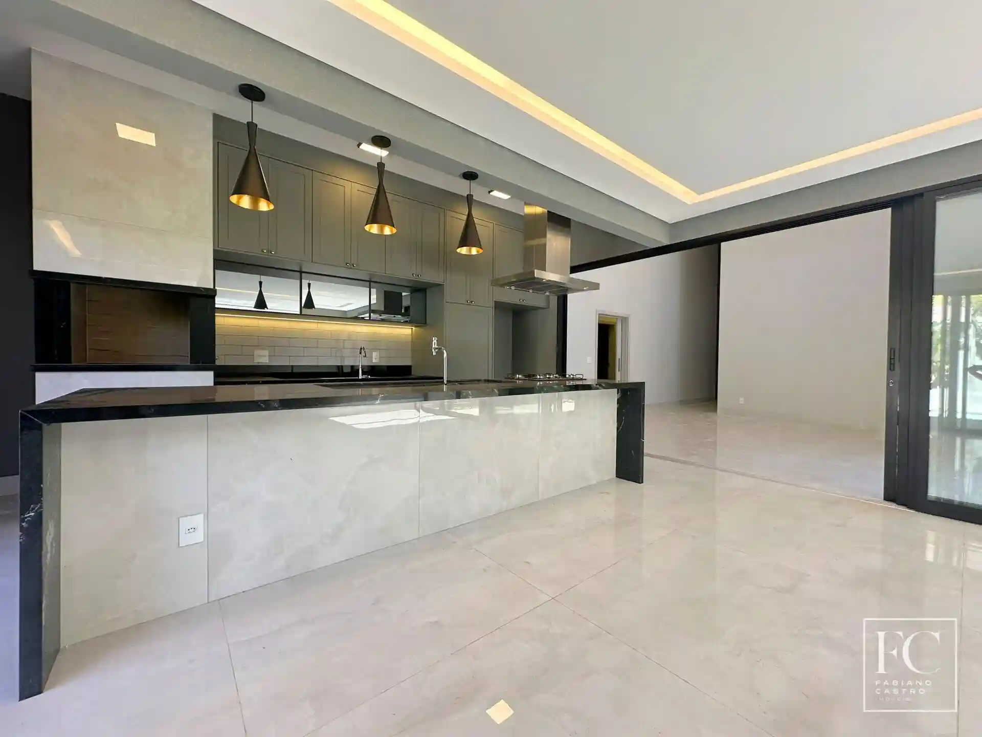 Casa de Condomínio com 4 quartos à venda, 275m² — foto 14 de 24