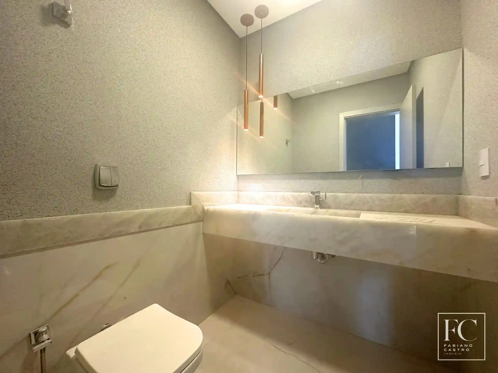 Casa de Condomínio com 4 quartos à venda, 275m² — foto 2 de 24