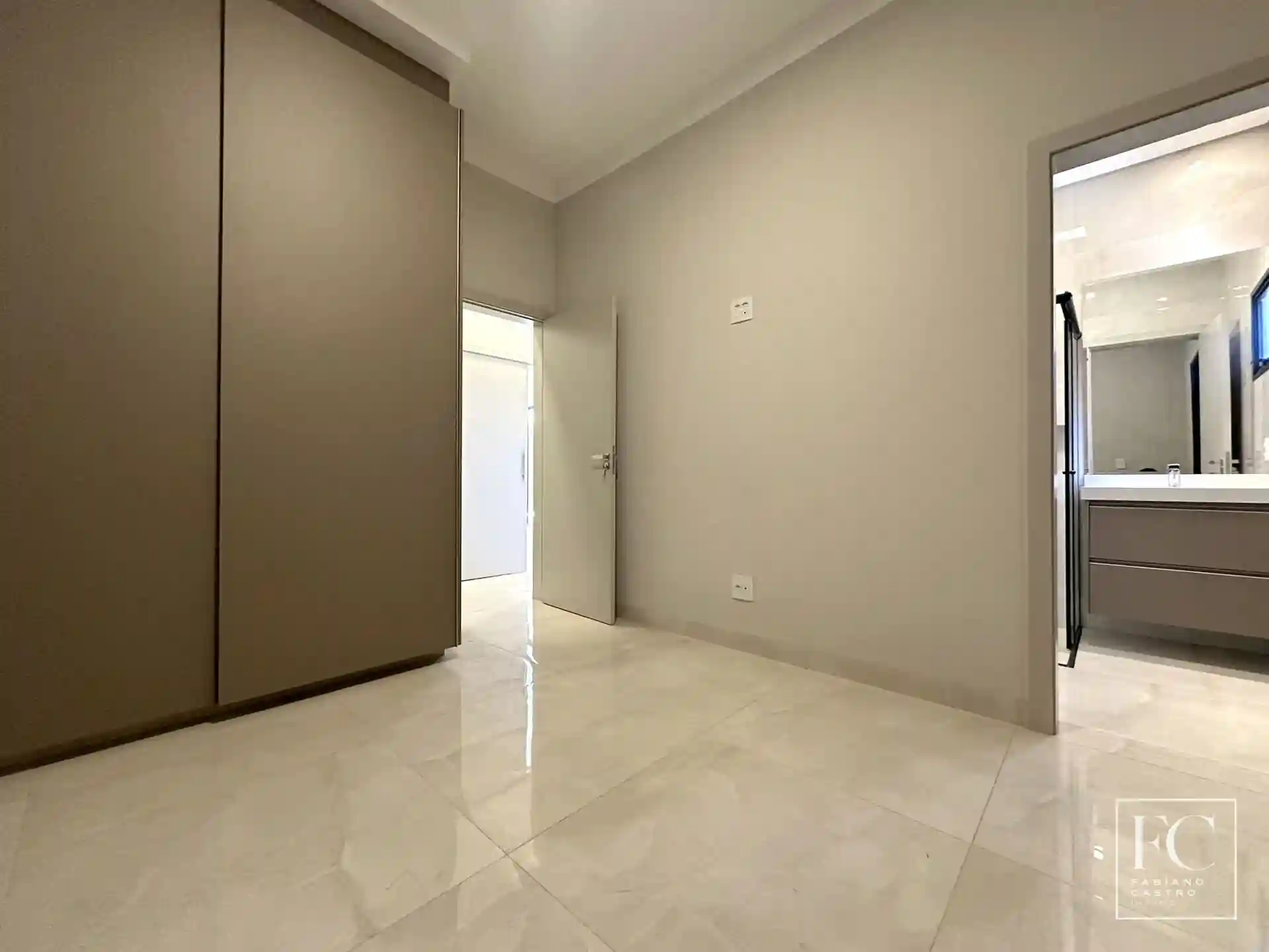 Casa de Condomínio com 4 quartos à venda, 275m² — foto 18 de 24