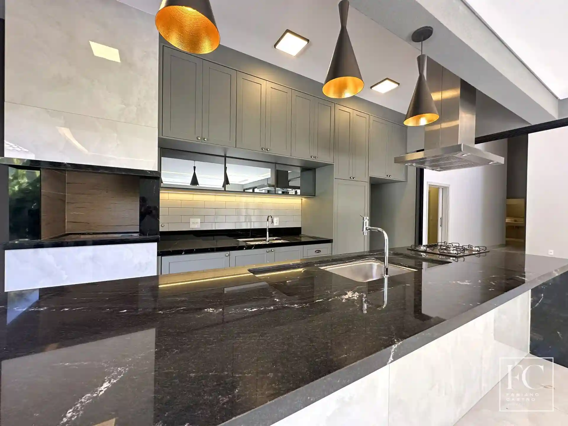Casa de Condomínio com 4 quartos à venda, 275m² — foto 15 de 24