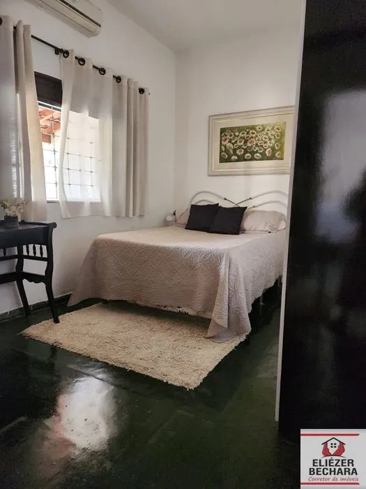 Casa à venda — foto 2 de 9