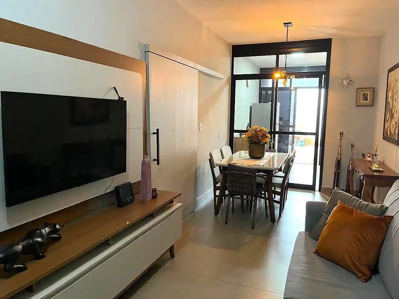 Casa de Condomínio com 3 quartos à venda, 200m² — foto 4 de 11