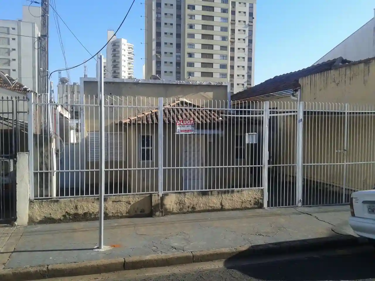 Casa com 2 quartos à venda, 240m² — foto 1 de 10