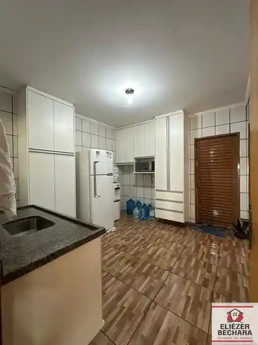 Casa com 4 quartos à venda, 260m² — foto 10 de 23