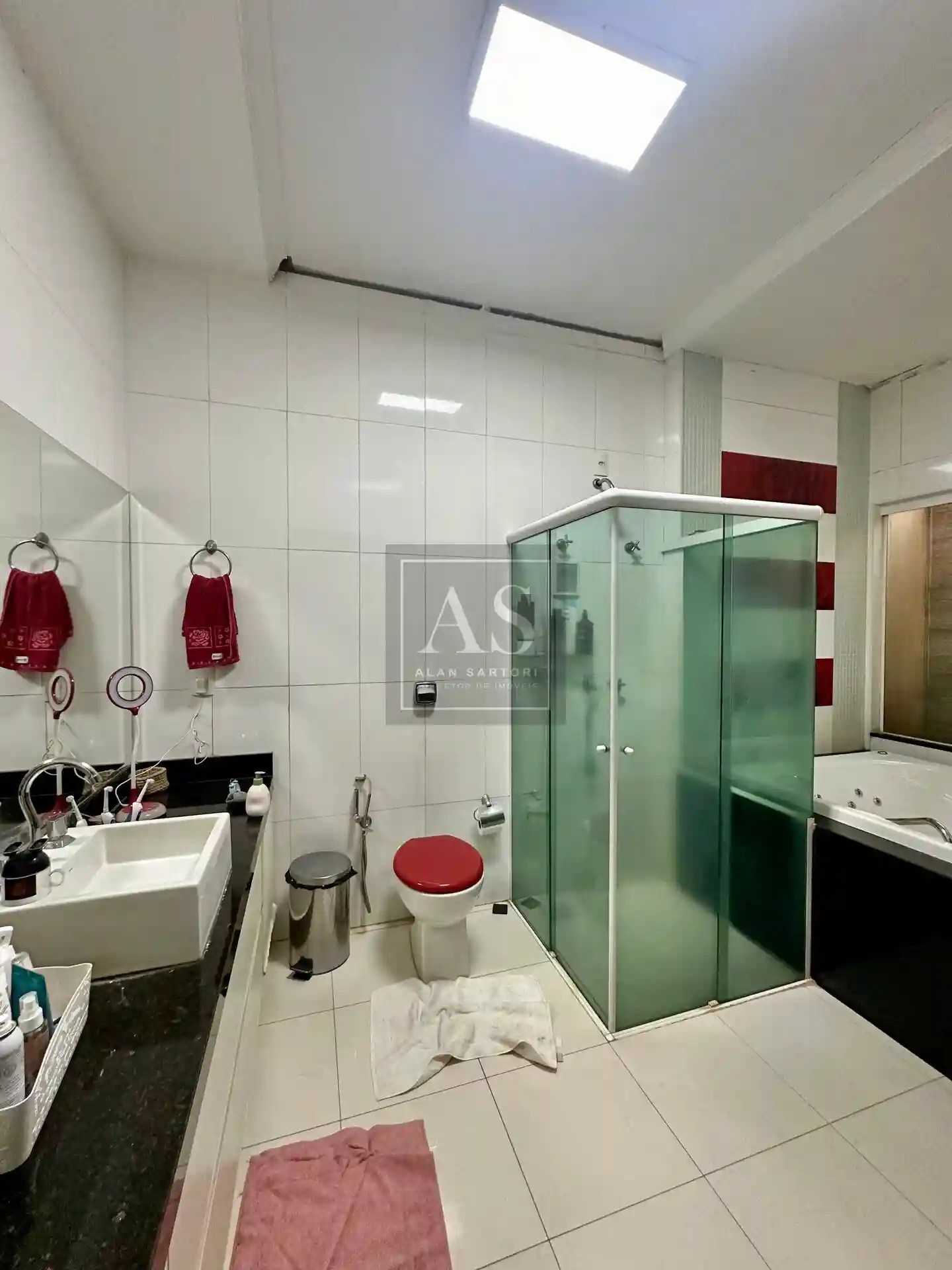 Casa de Condomínio com 3 quartos à venda, 252m² — foto 16 de 19