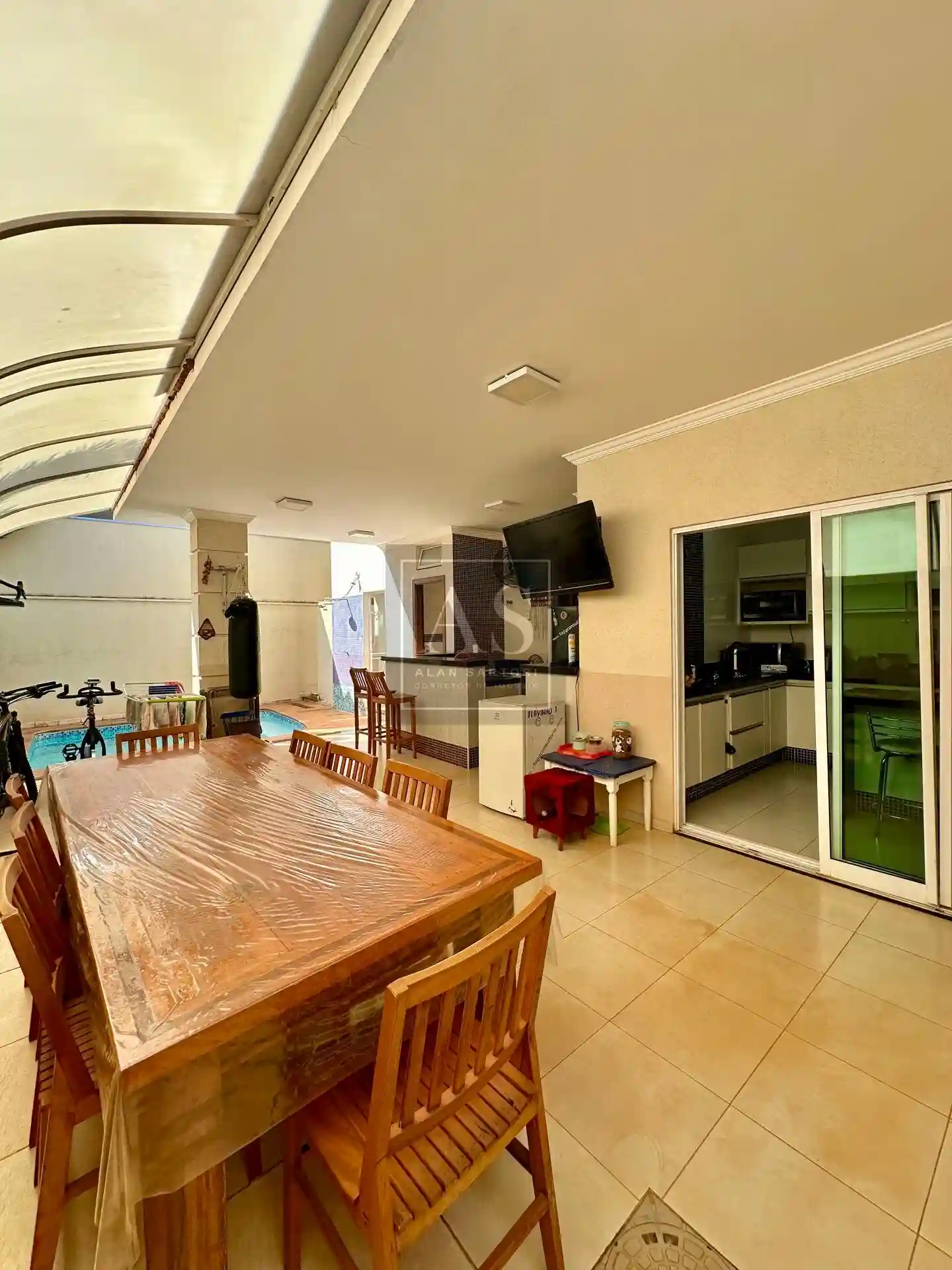 Casa de Condomínio com 3 quartos à venda, 252m² — foto 13 de 19