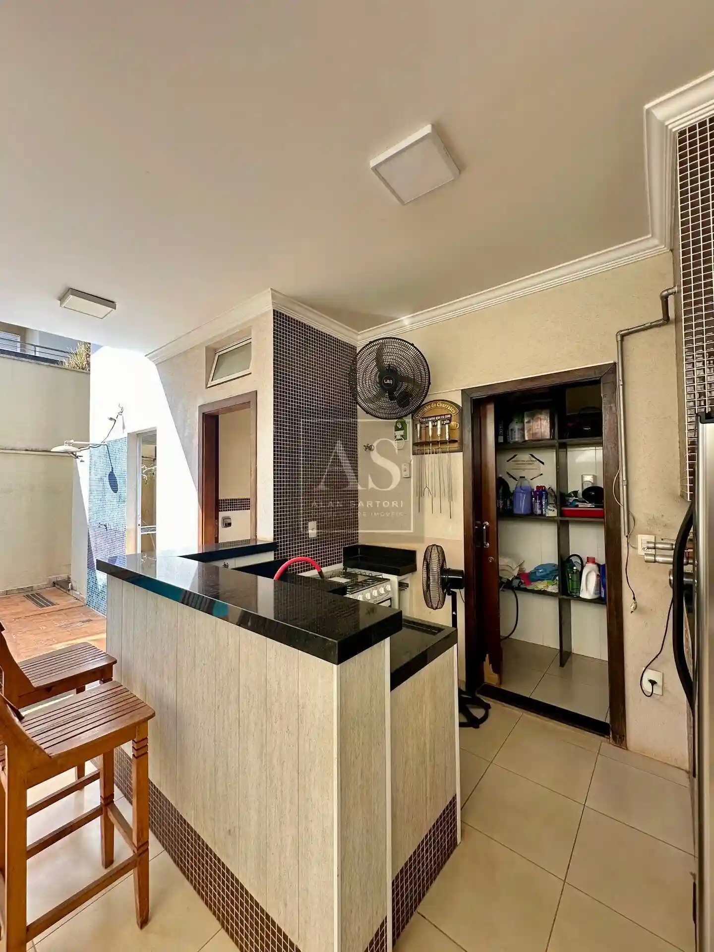 Casa de Condomínio com 3 quartos à venda, 252m² — foto 11 de 19