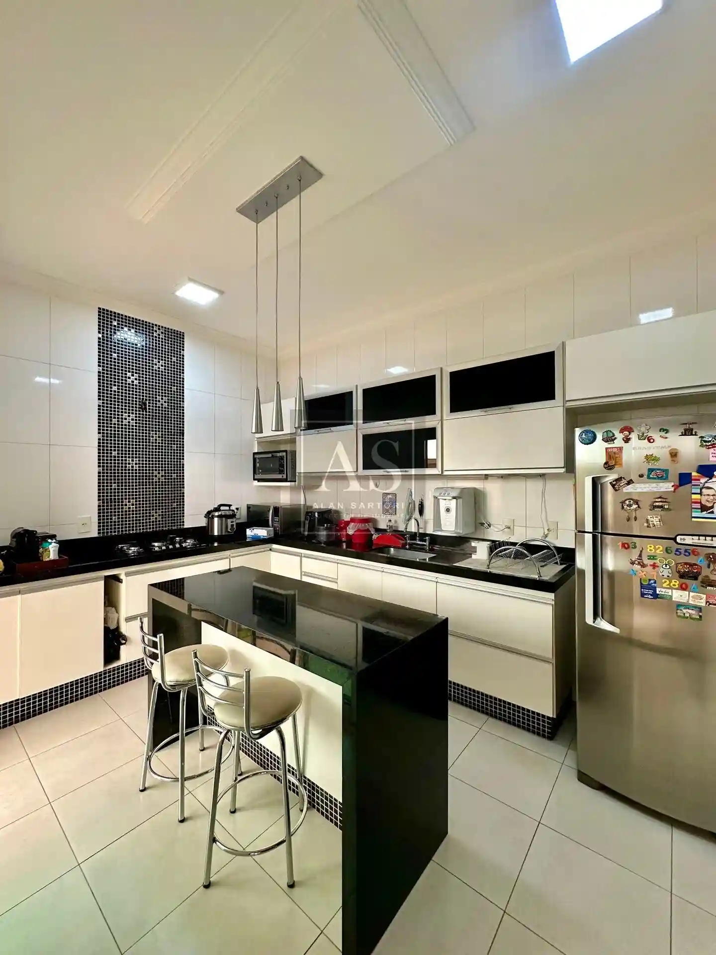 Casa de Condomínio com 3 quartos à venda, 252m² — foto 10 de 19