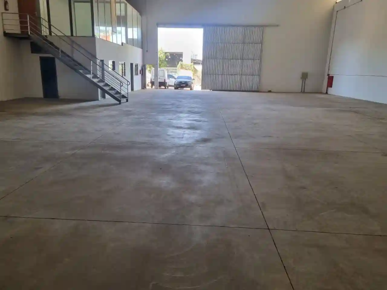 Galpão / Depósito / Armazém  para aluguel, 1000m² — foto 12 de 12