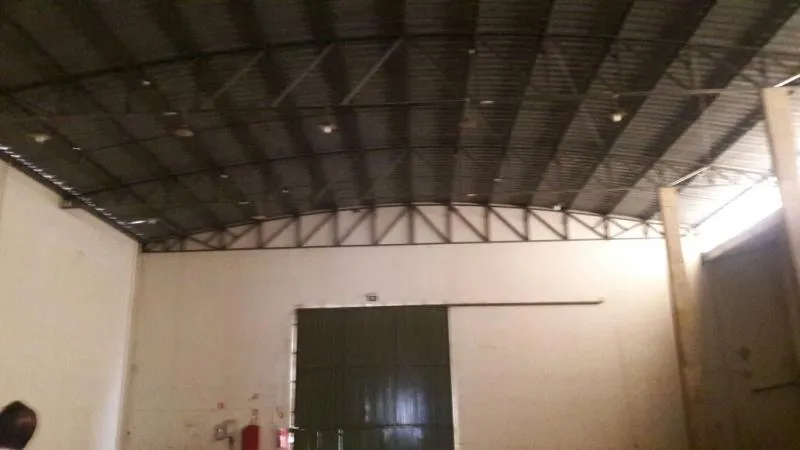 Loja / Salão / Ponto Comercial à venda — foto 3 de 3