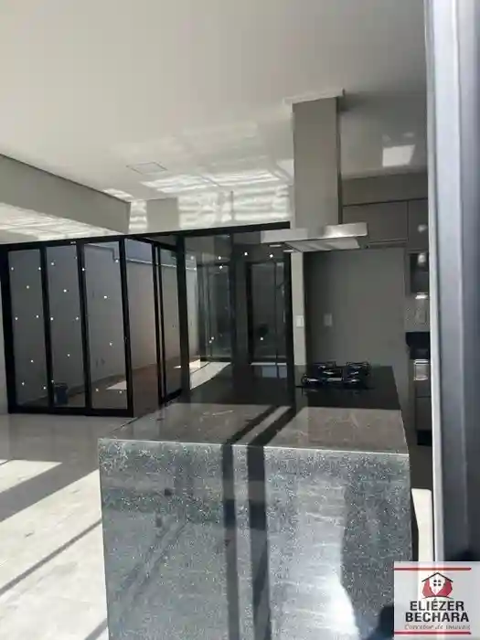 Casa de Condomínio com 3 quartos à venda, 160m² — foto 2 de 24