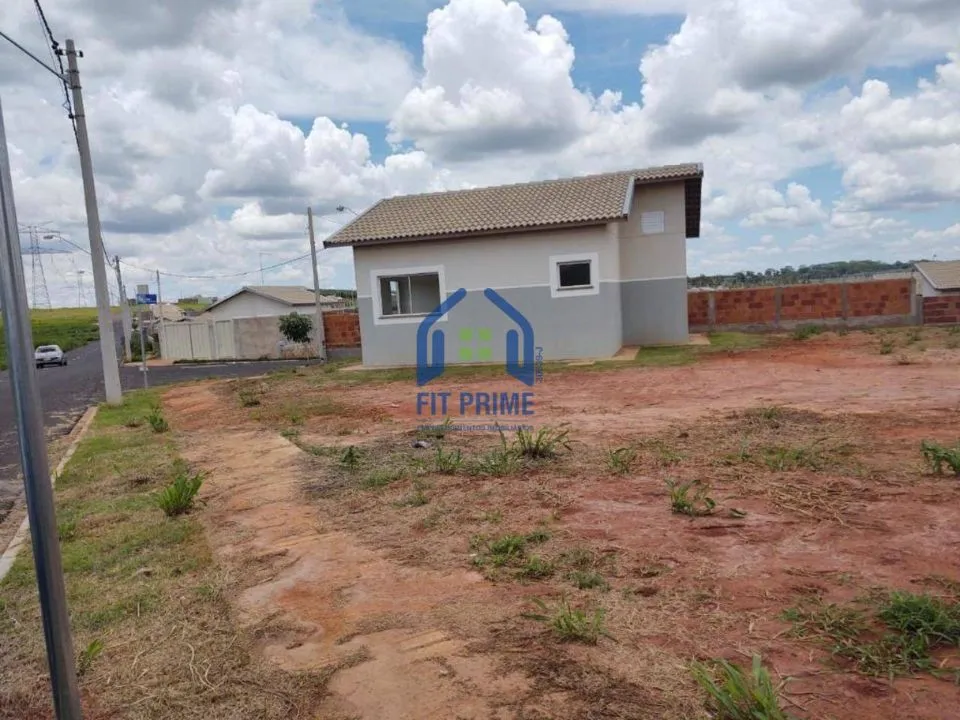 Casa à venda — foto 1 de 8