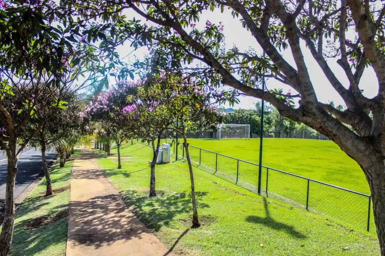 Terreno / Lote / Condomínio  à venda, 480m² — foto 4 de 13