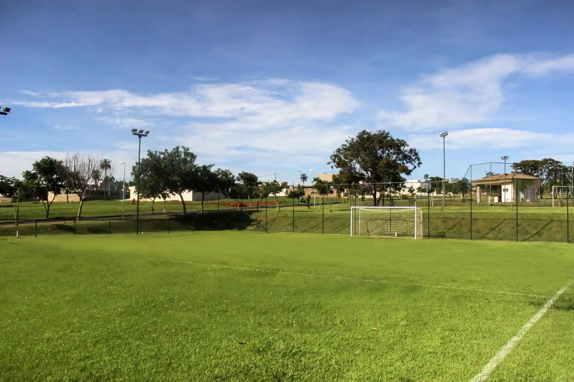 Terreno / Lote / Condomínio  à venda, 480m² — foto 12 de 13