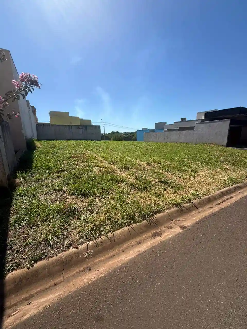 Terreno / Lote / Condomínio  à venda, 200m² — foto 6 de 6