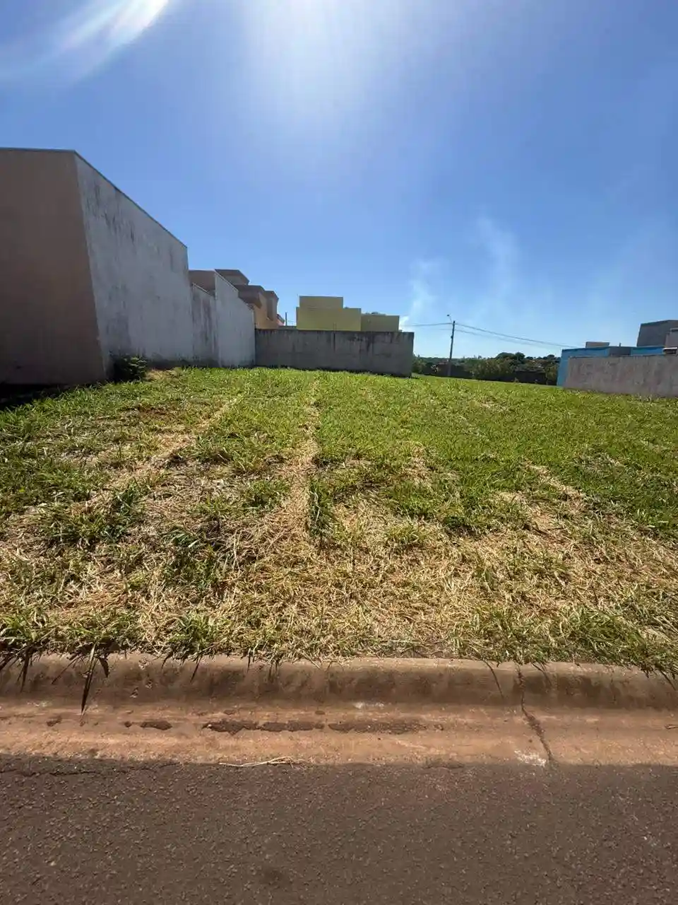 Terreno / Lote / Condomínio  à venda, 200m² — foto 3 de 6