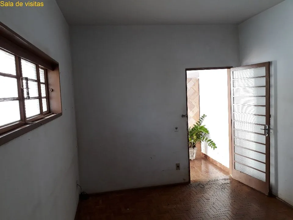 Casa à venda — foto 1 de 14