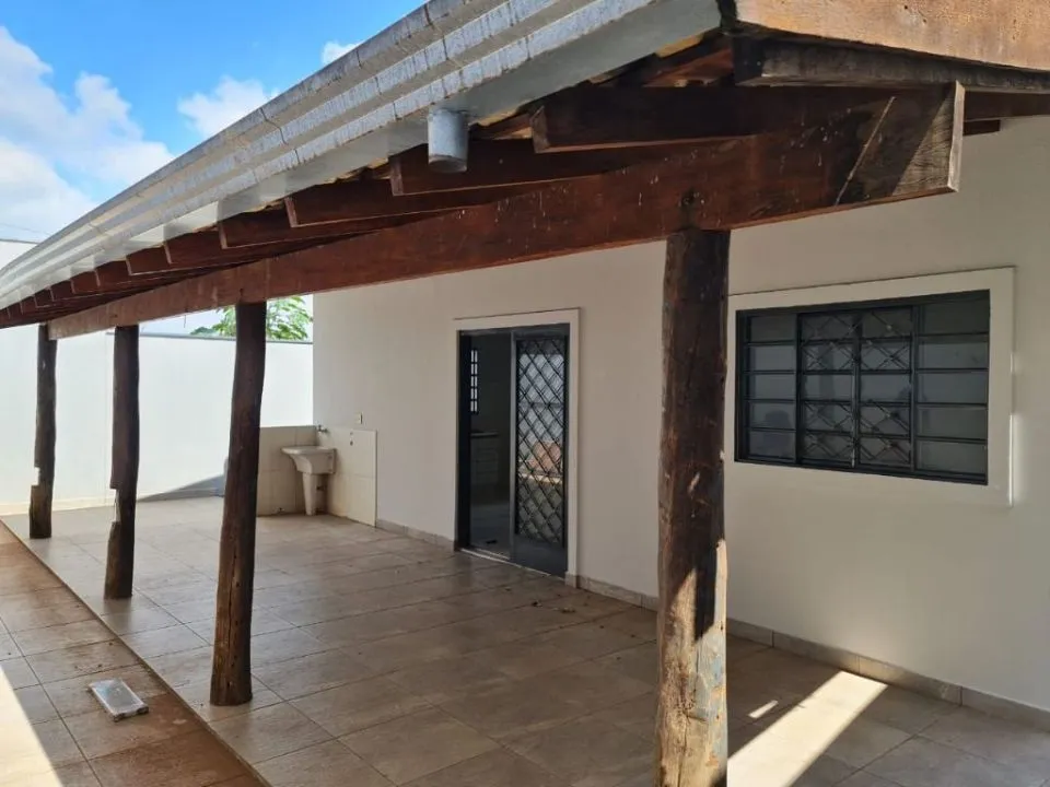Casa à venda — foto 1 de 8
