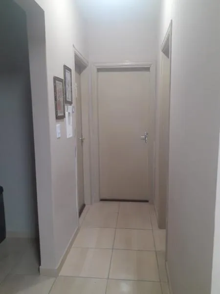 Casa à venda — foto 2 de 3
