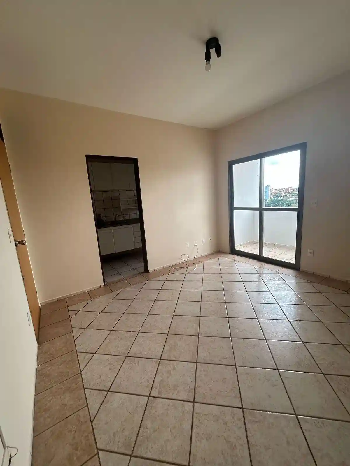 Apartamento com 1 quarto à venda, 50m² — foto 1 de 8