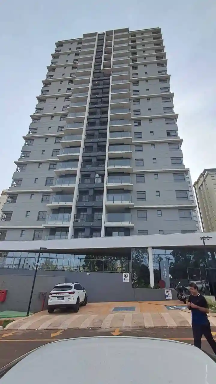Apartamento com 3 quartos à venda, 108m² — foto 1 de 18