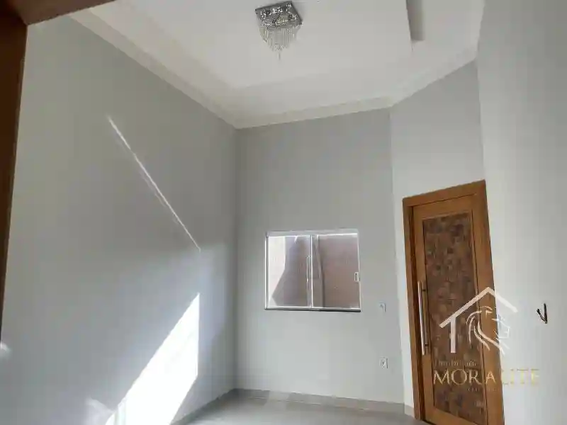 Casa à venda — foto 2 de 3