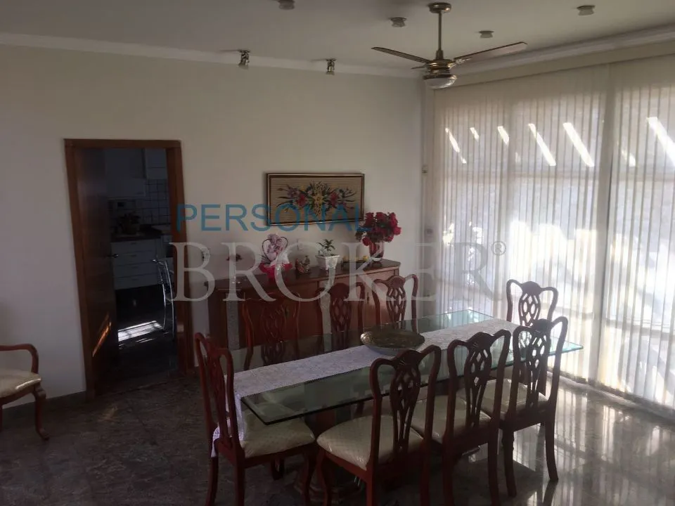 Casa à venda — foto 2 de 8