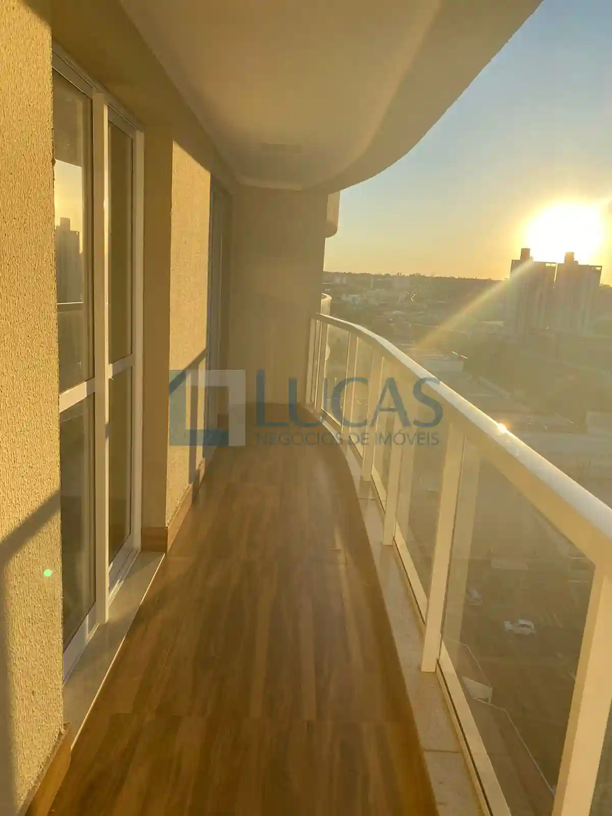 Apartamento com 1 quarto para aluguel, 50m² — foto 2 de 6