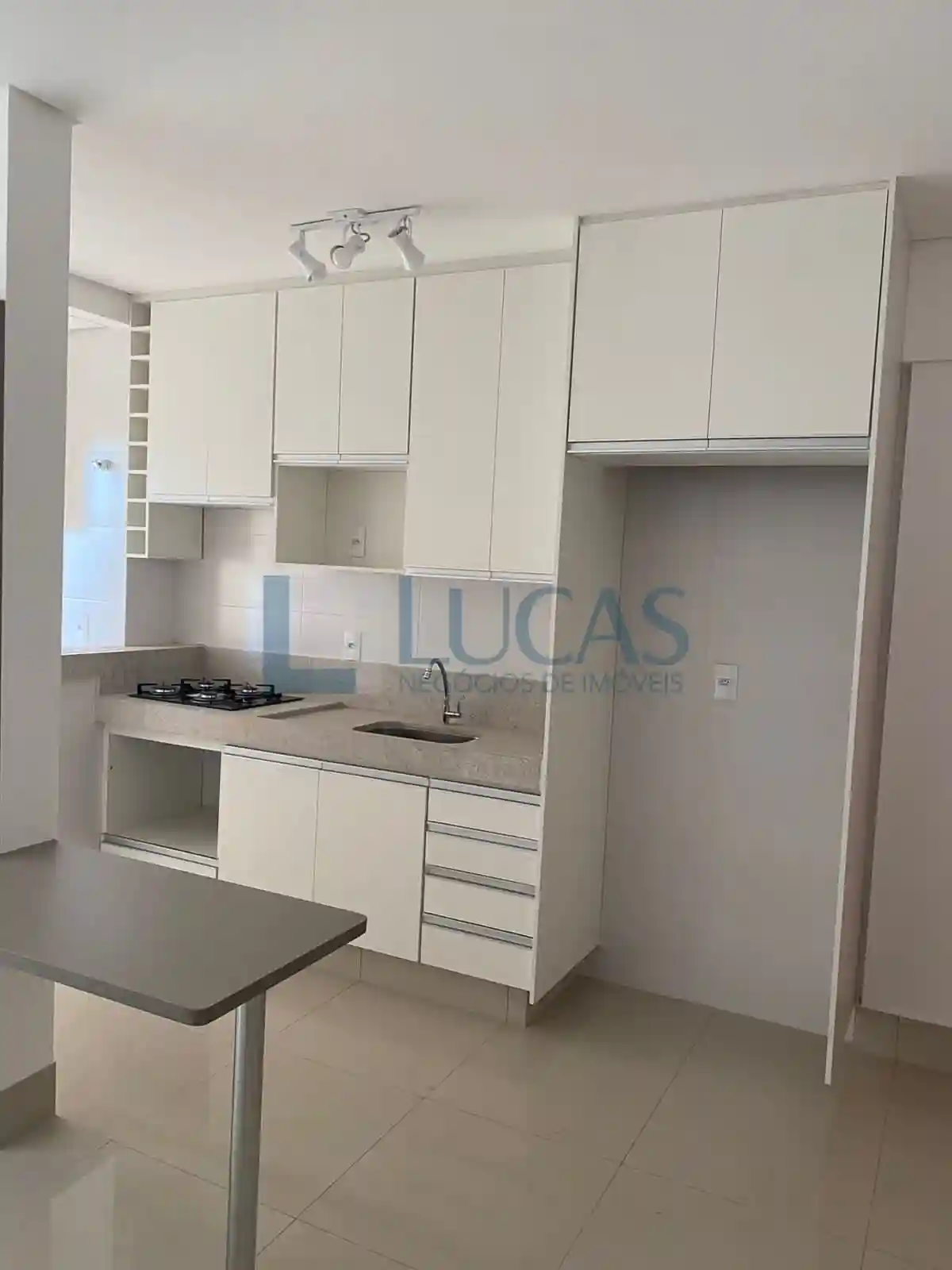 Apartamento com 1 quarto para aluguel, 50m² — foto 4 de 6