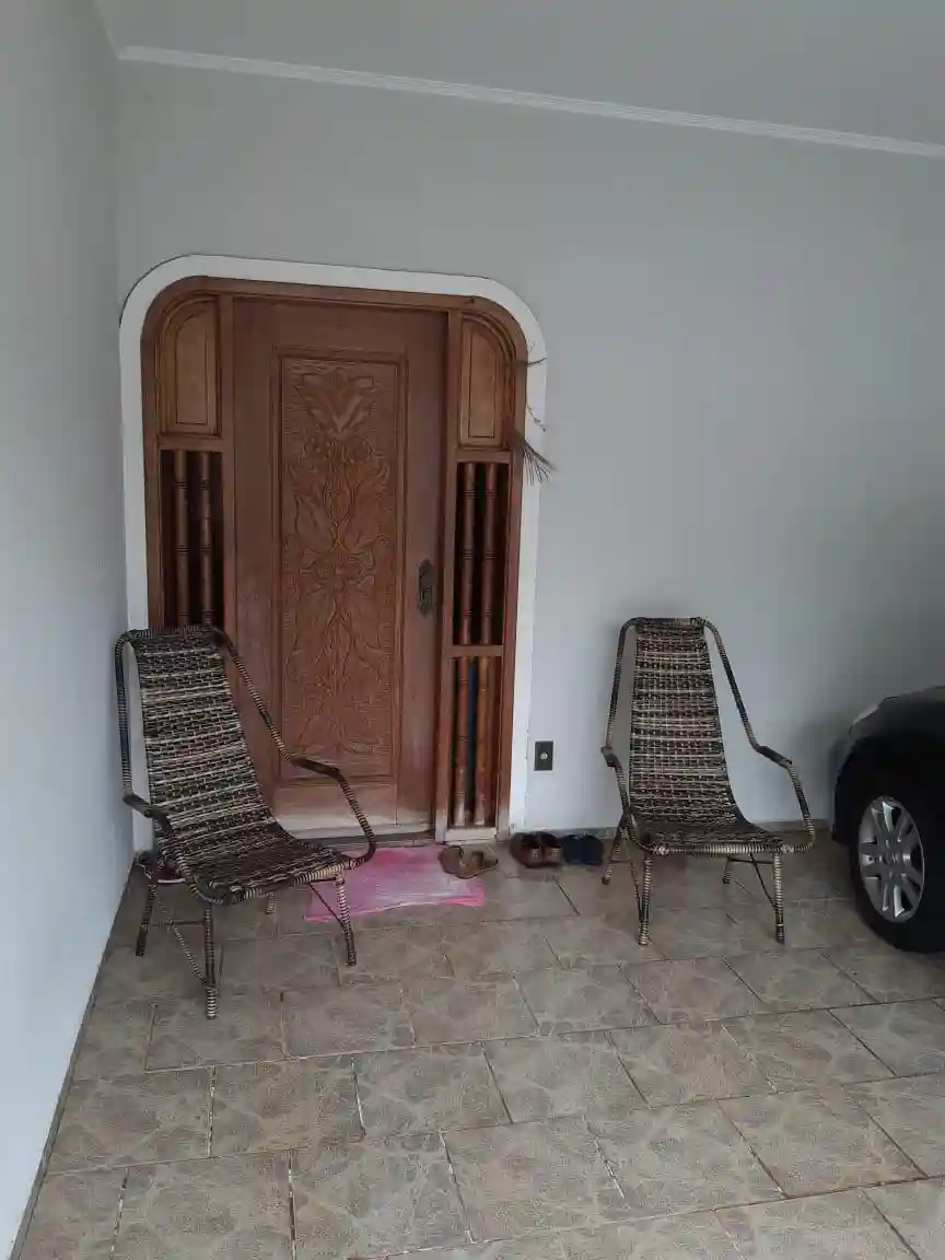 Casa de Vila com 3 quartos à venda, 360m² — foto 2 de 34
