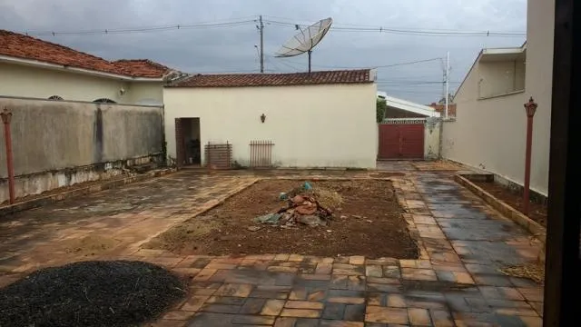 Terreno / Lote / Condomínio à venda — foto 2 de 3