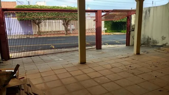 Terreno / Lote / Condomínio à venda — foto 3 de 3
