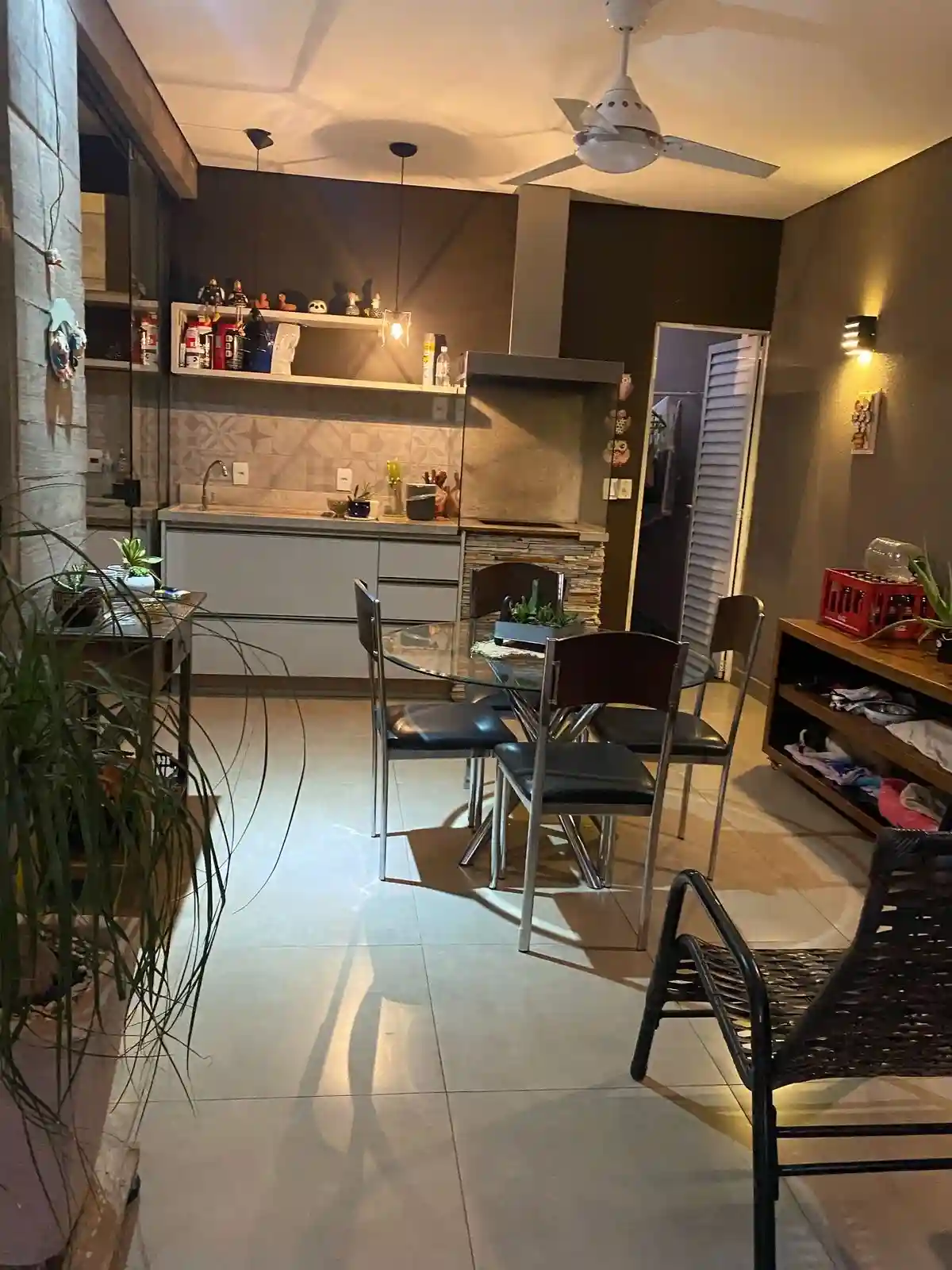Casa de Condomínio com 3 quartos à venda, 200m² — foto 4 de 15