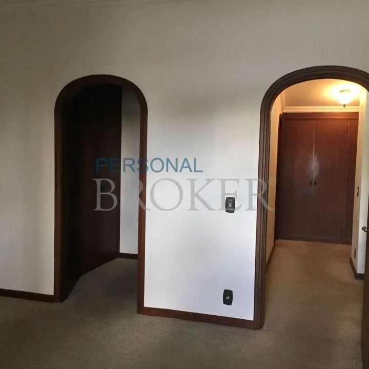 Imóvel Comercial à venda — foto 2 de 4