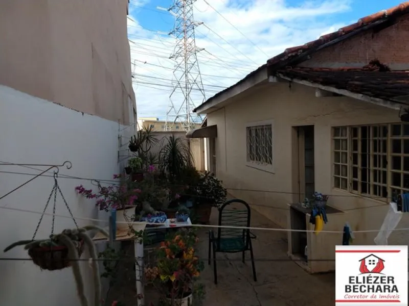 Casa à venda — foto 1 de 2