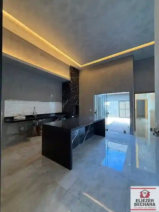 Casa com 3 quartos à venda, 150m² — foto 1 de 24