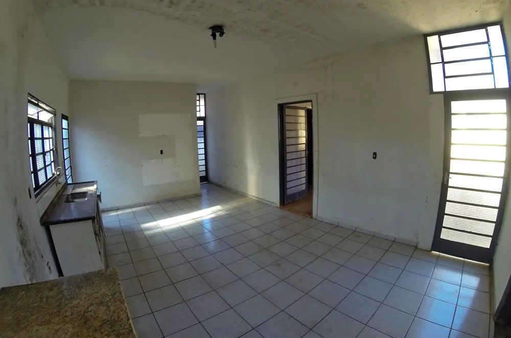 Casa à venda — foto 6 de 9